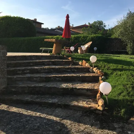 Le Domaine De Canelle Bed & Breakfast